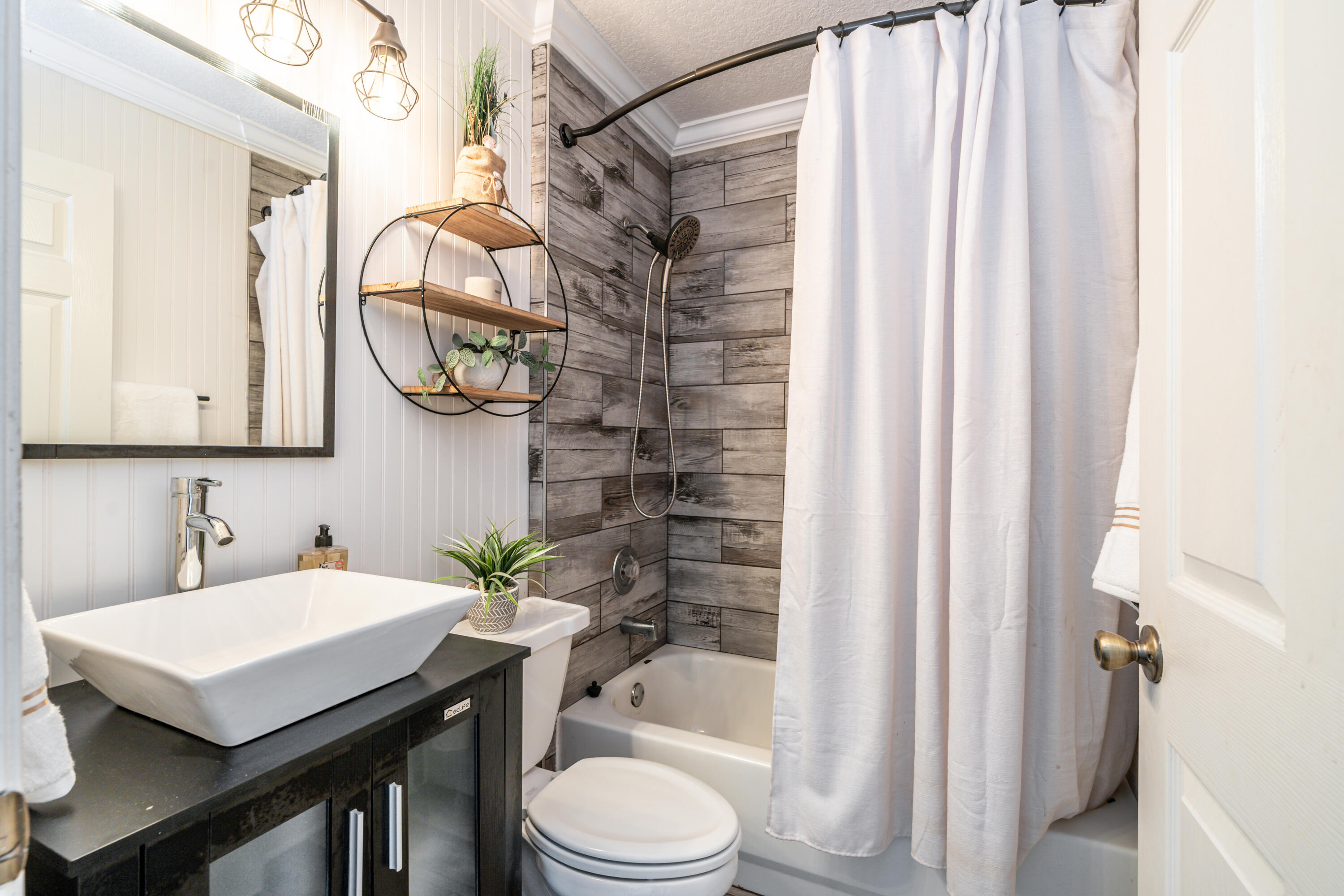 18347 Murcott Boulevard