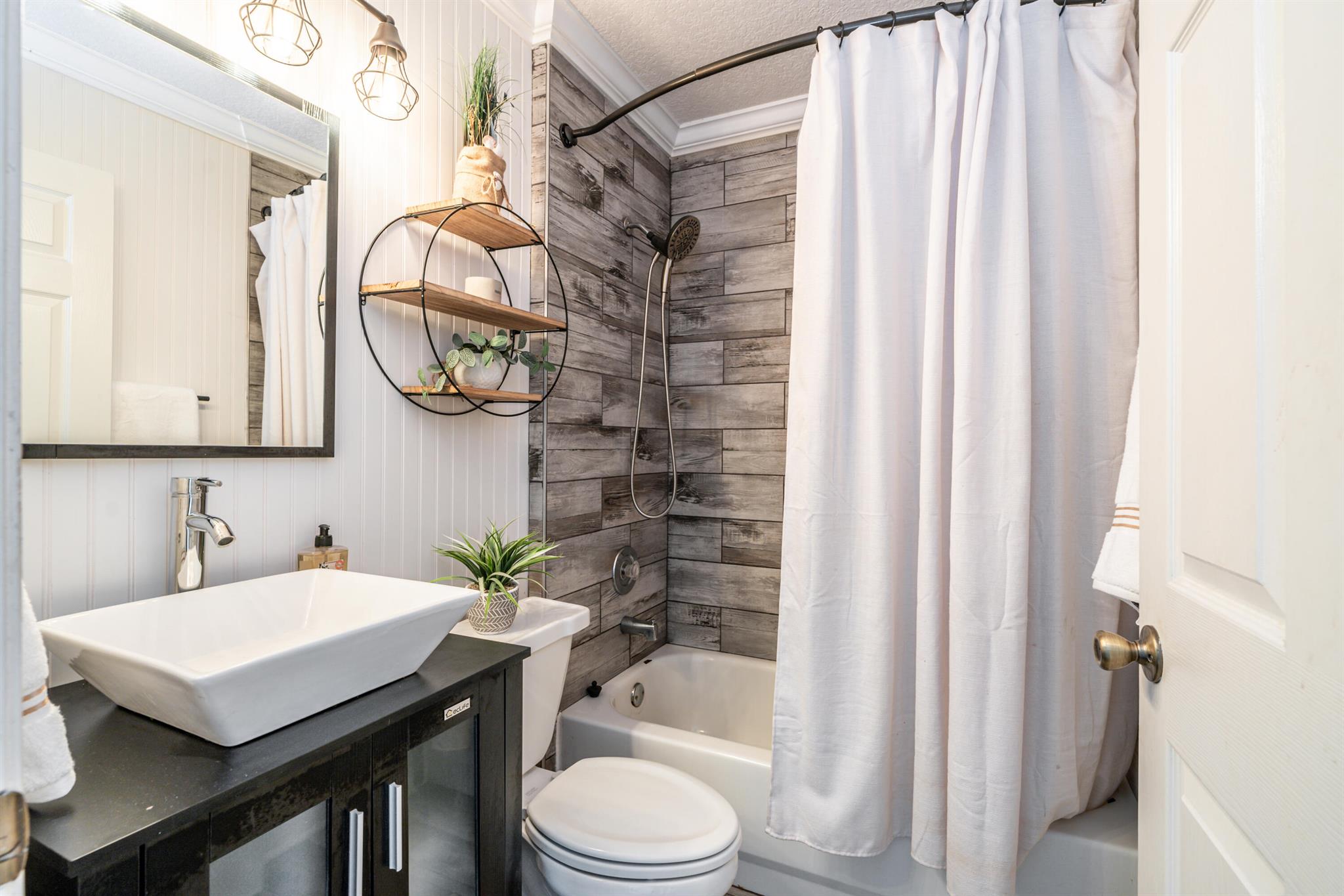 18347 Murcott Boulevard