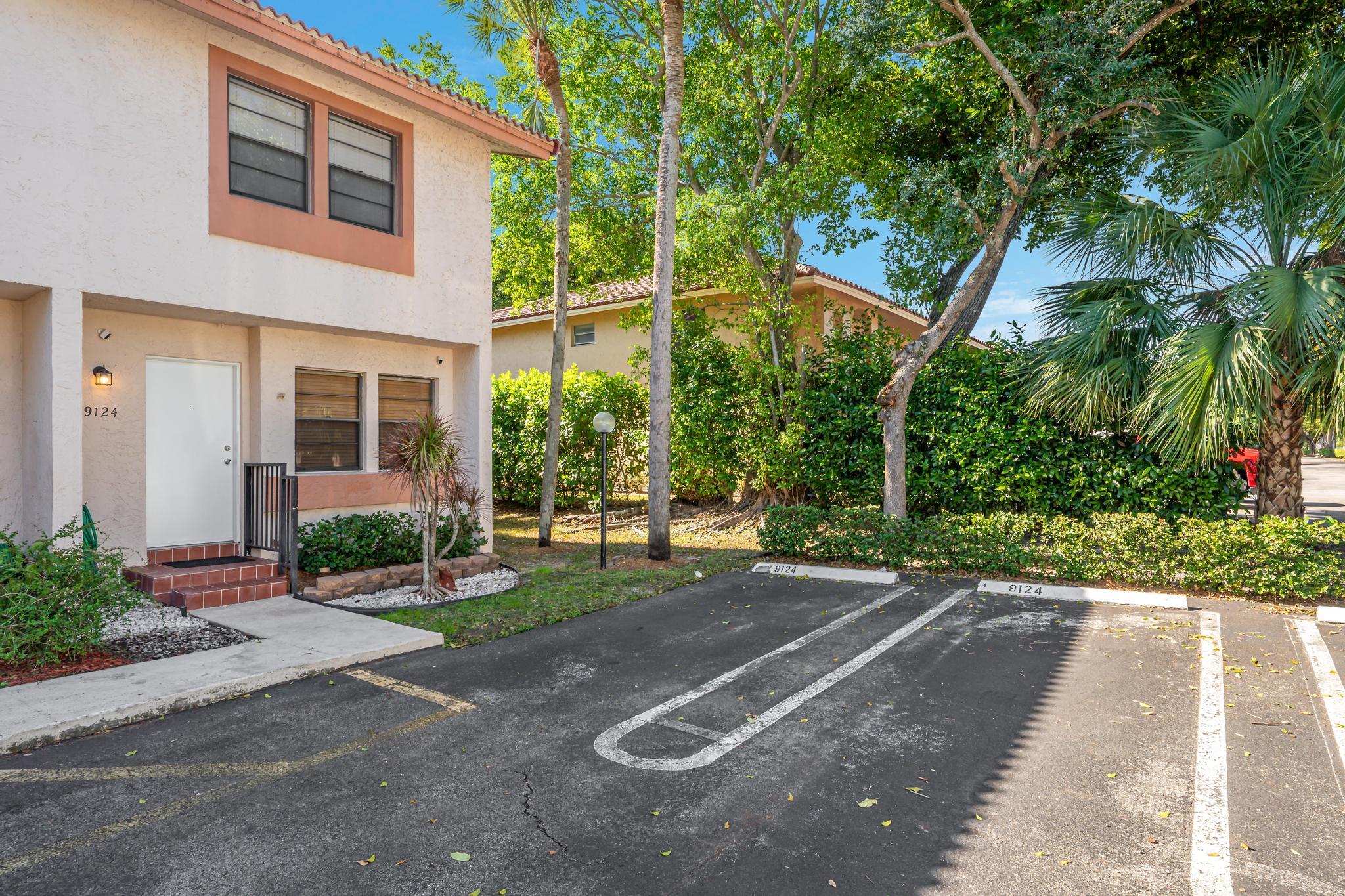 9124 NW 40th Street 20