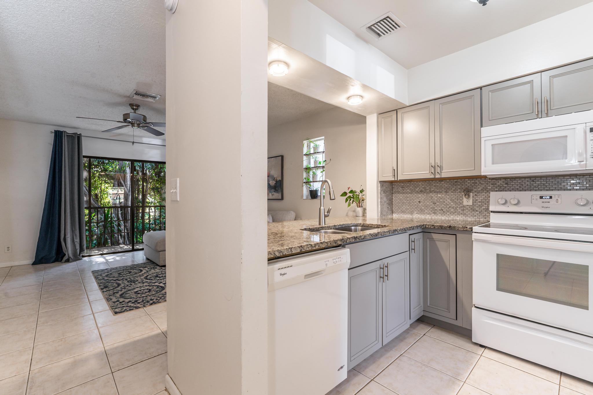 9124 NW 40th Street 20