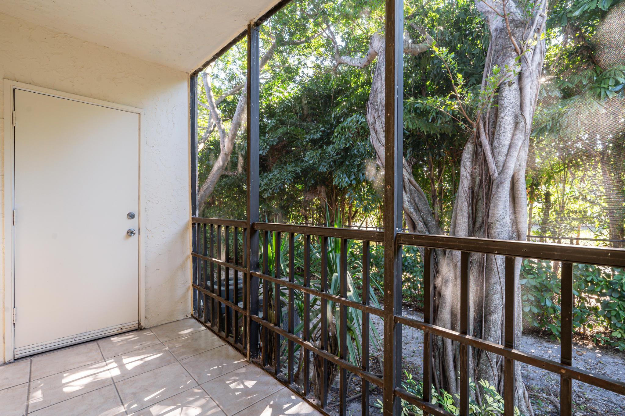 9124 NW 40th Street 20