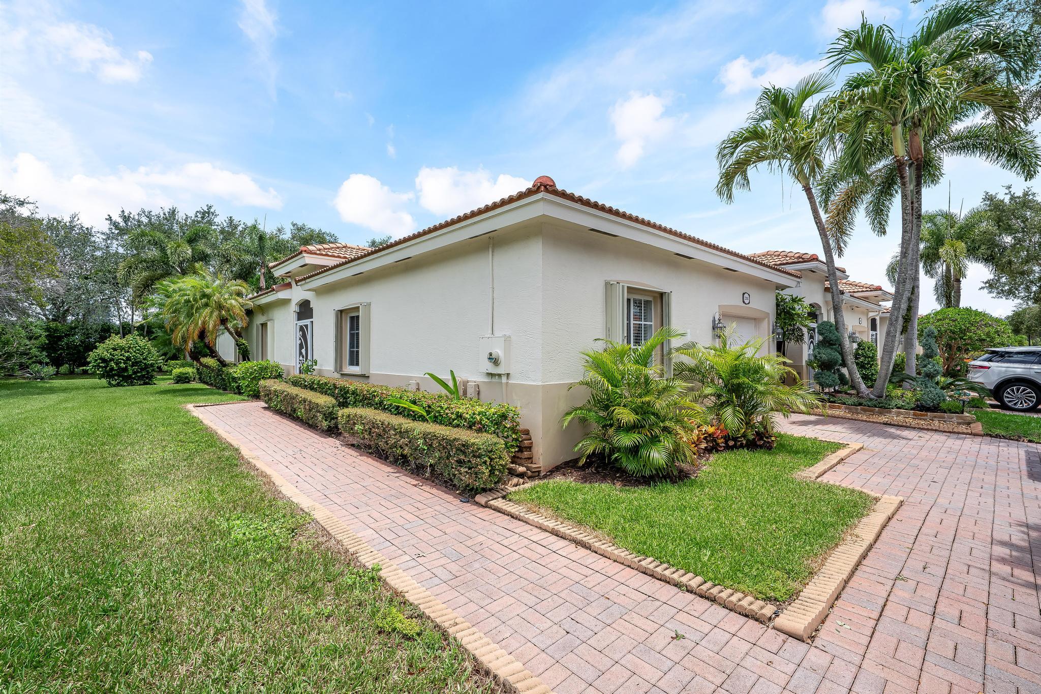 2285 Windjammer Way