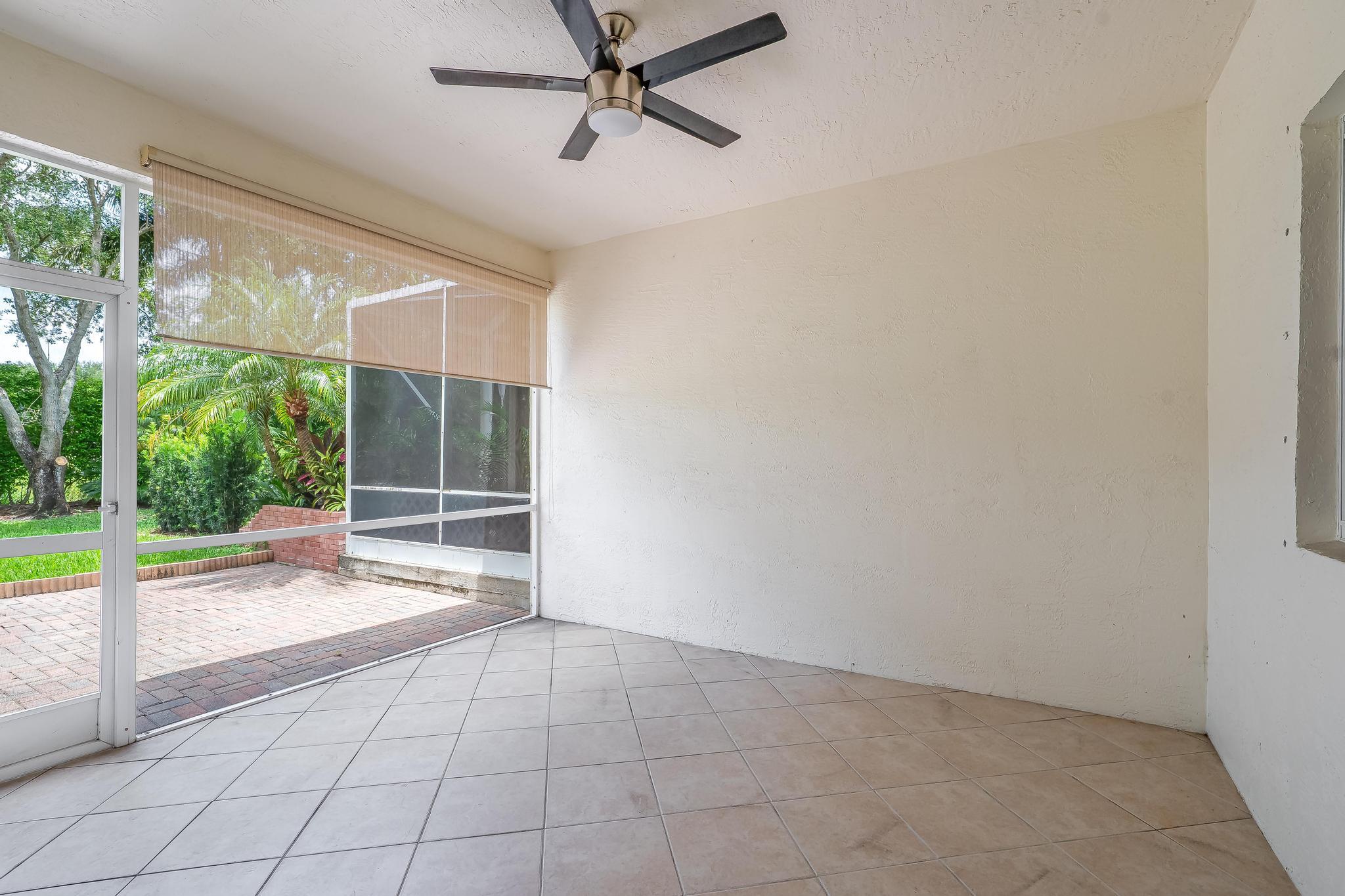 2285 Windjammer Way