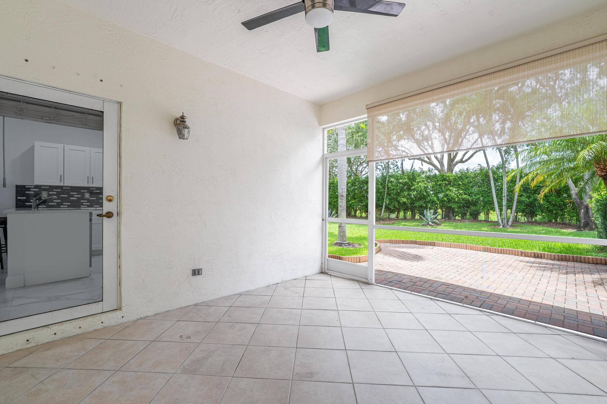 2285 Windjammer Way