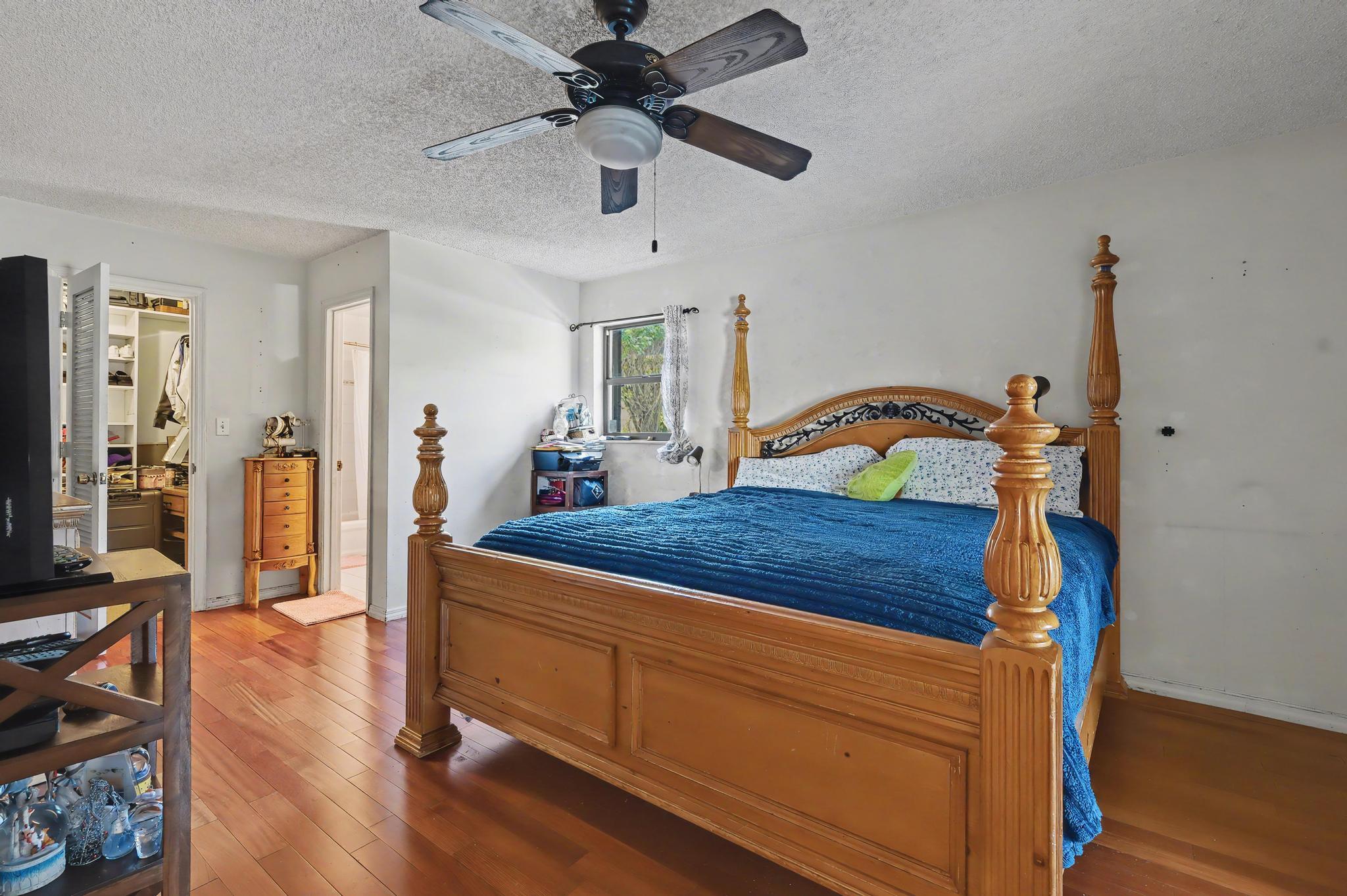 8231 NW 6th Court