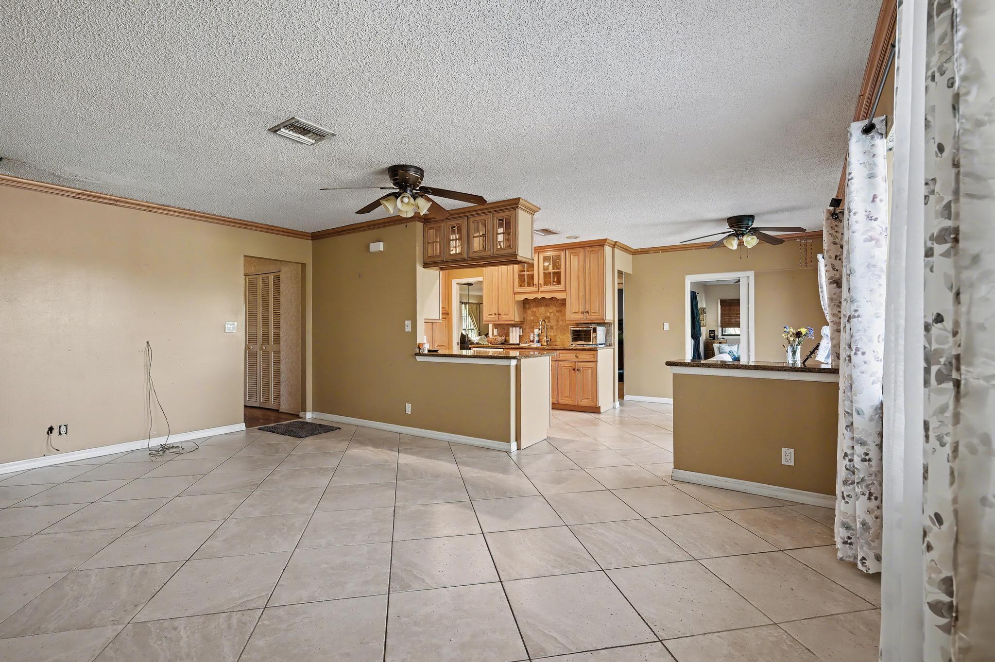 8231 NW 6th Court