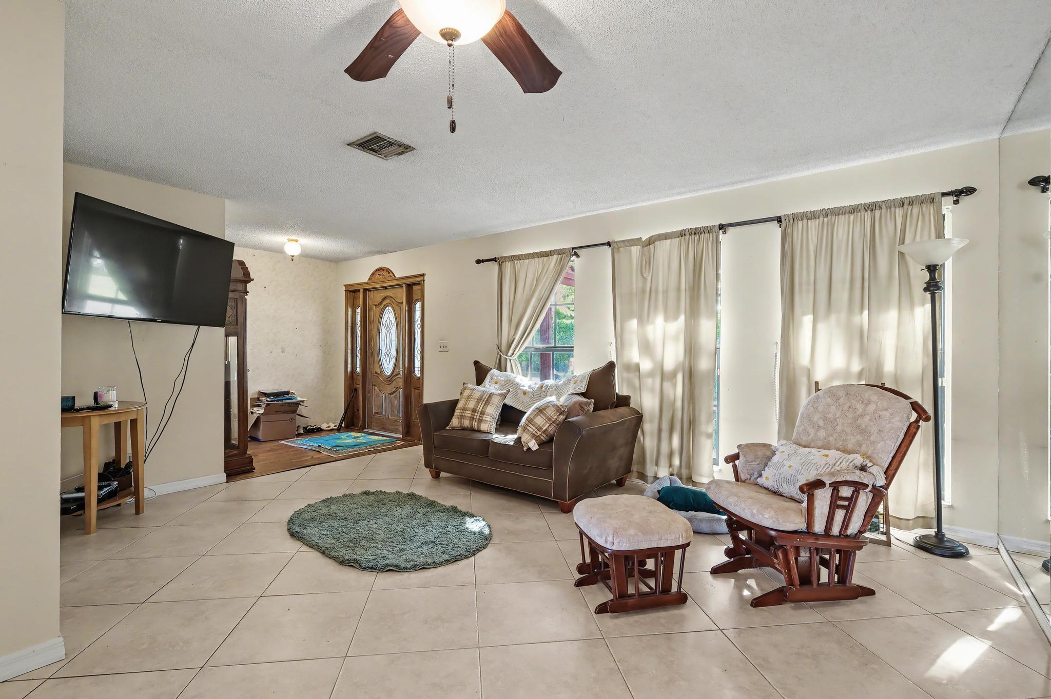 8231 NW 6th Court