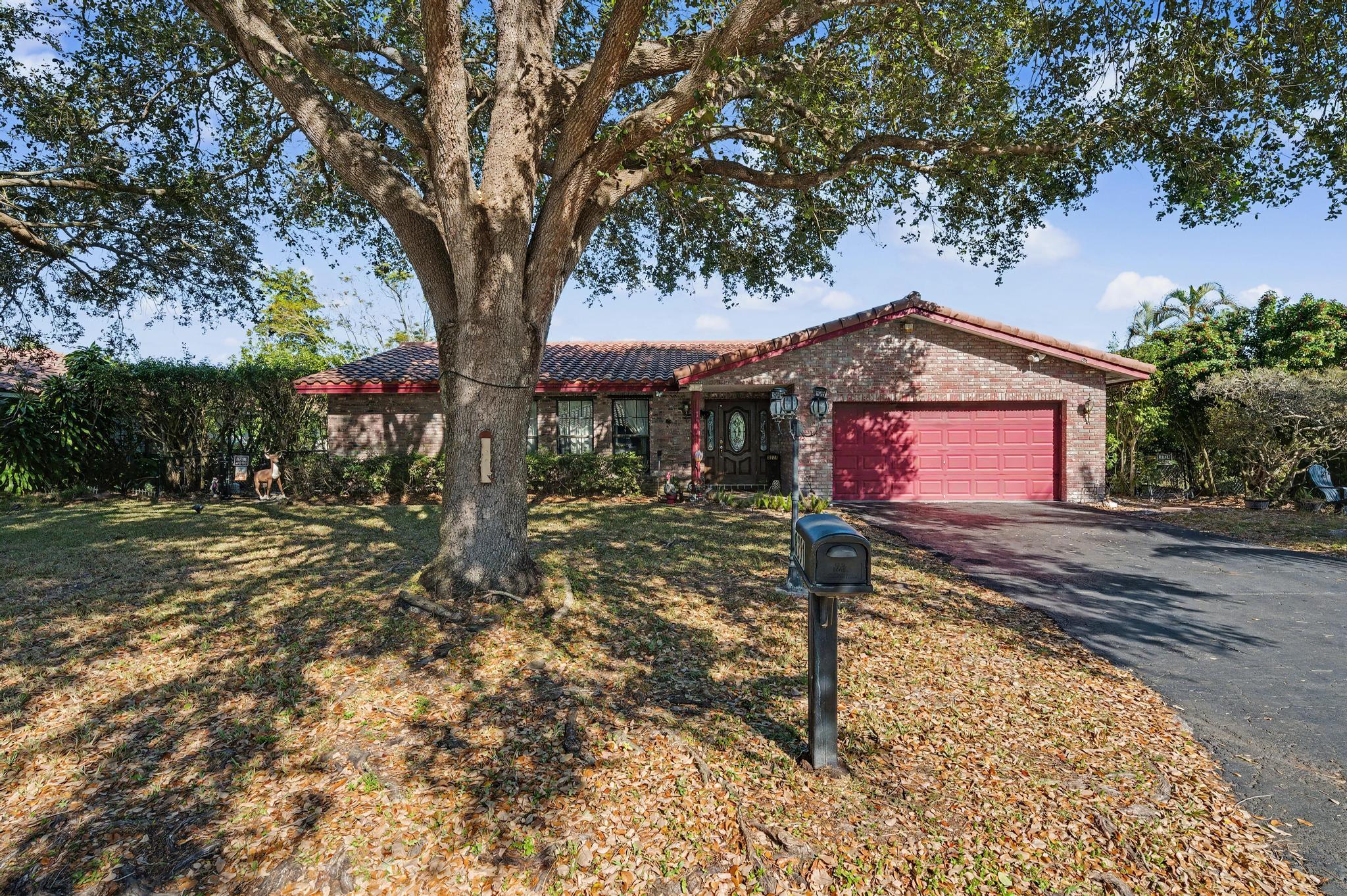 8231 NW 6th Court
