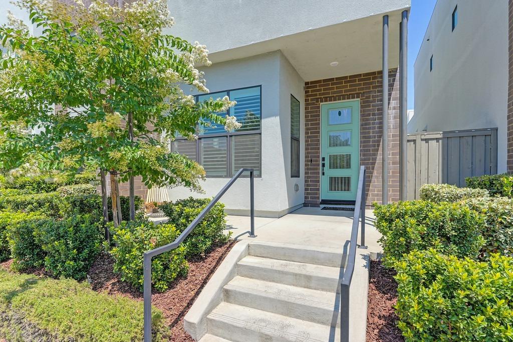 33 fischbacher Street