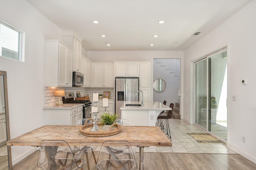 33 fischbacher Street