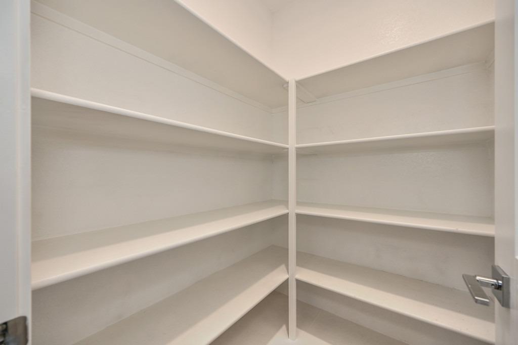 33 fischbacher Street