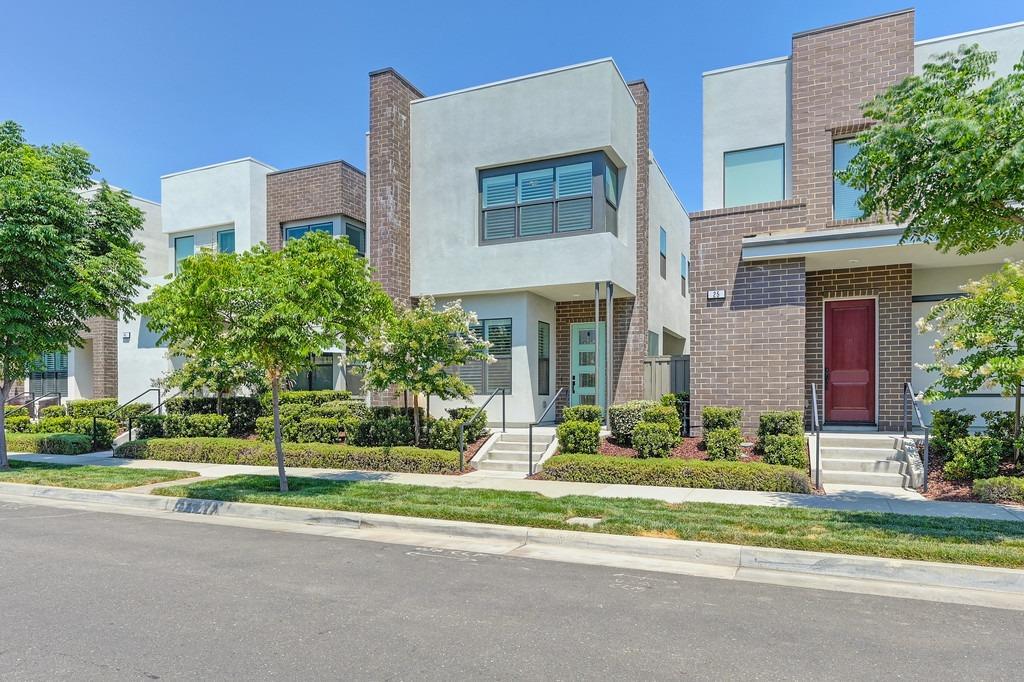 33 fischbacher Street