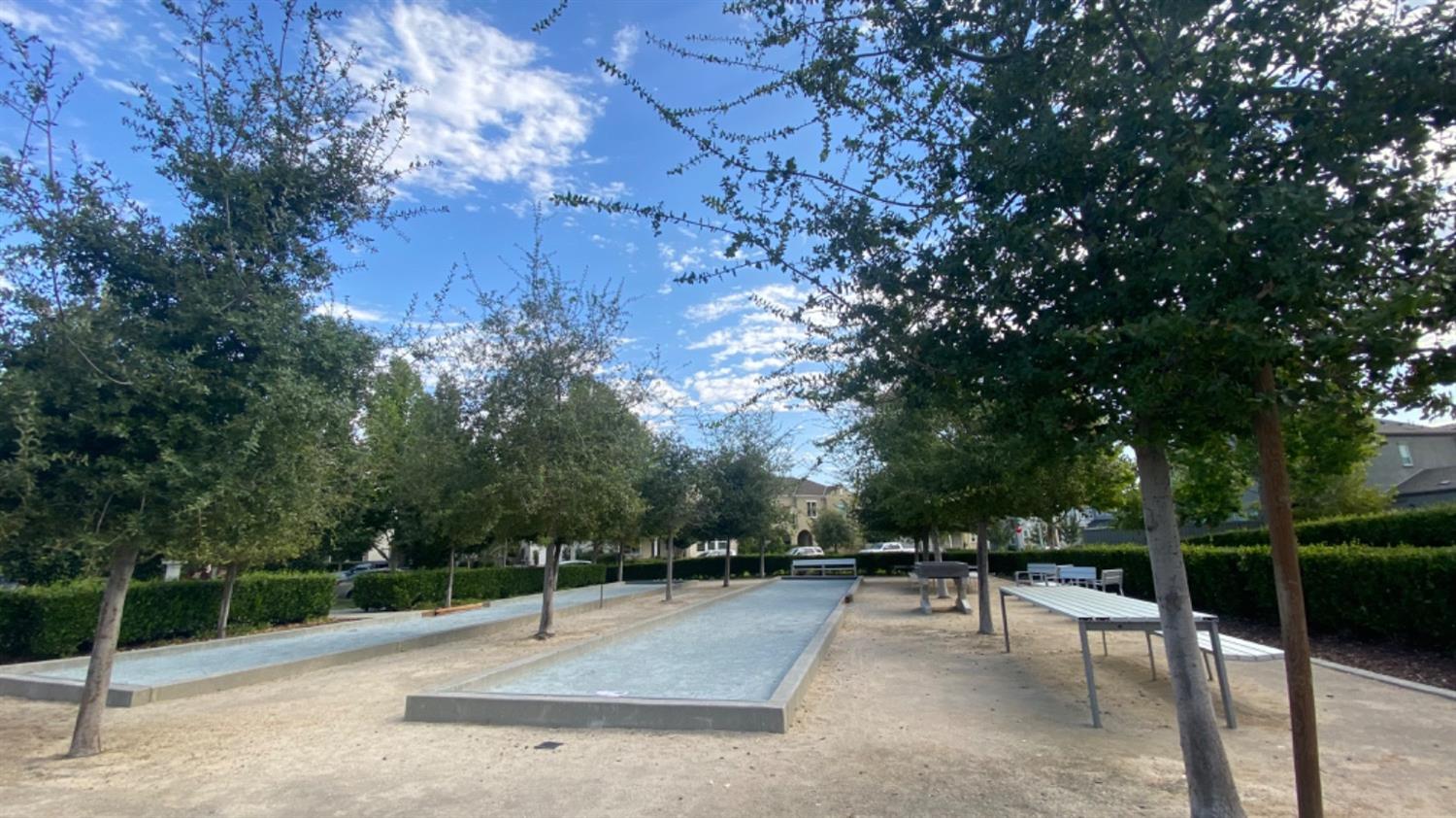 33 fischbacher Street