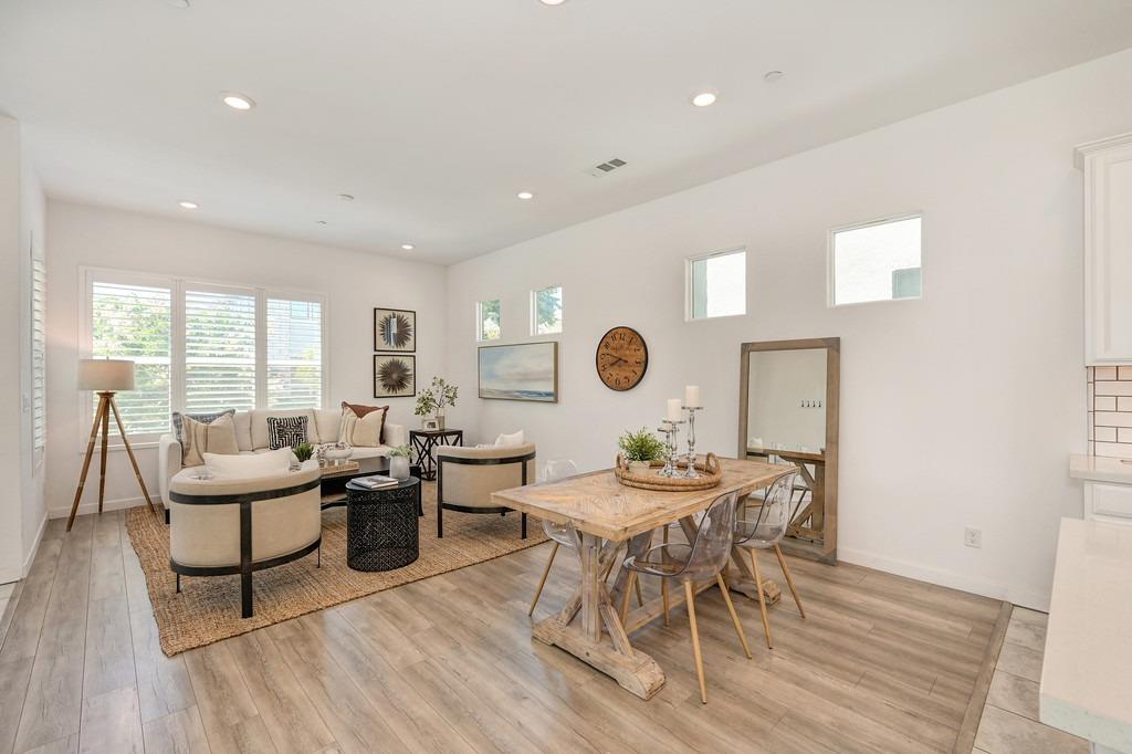 33 fischbacher Street