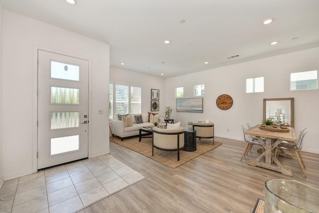 33 fischbacher Street