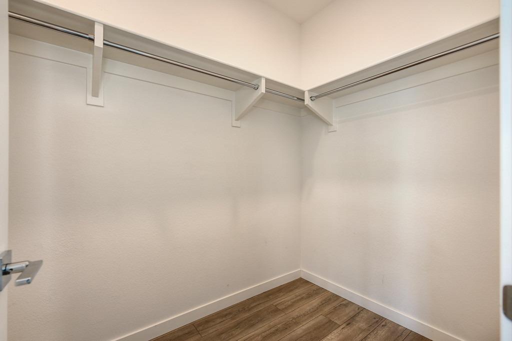 33 fischbacher Street