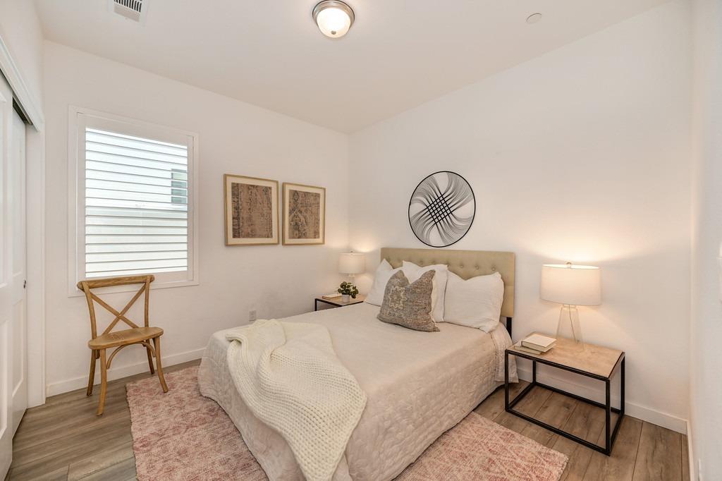 33 fischbacher Street