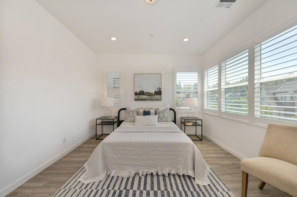 33 fischbacher Street