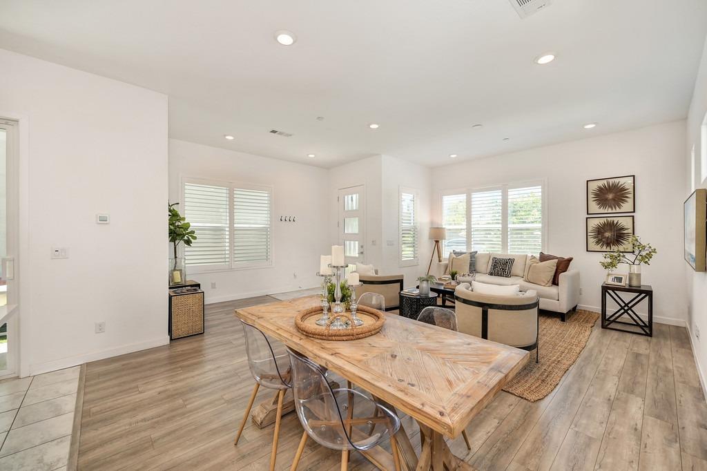 33 fischbacher Street