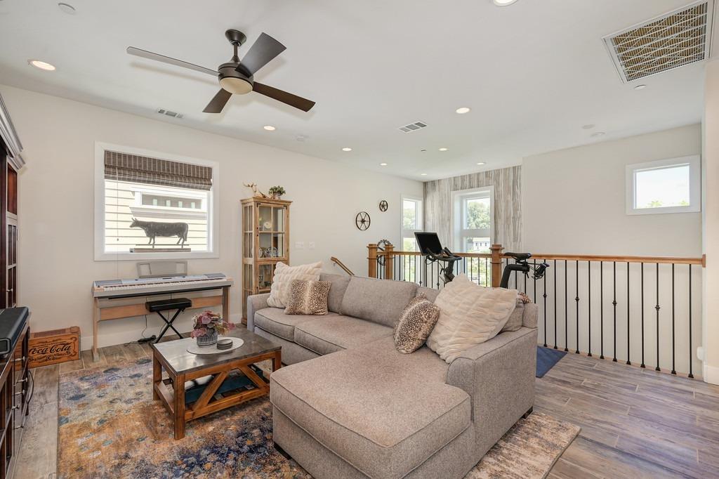 3142 Mckinley Village Way