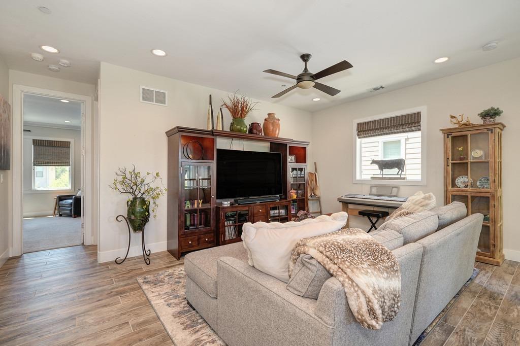 3142 Mckinley Village Way