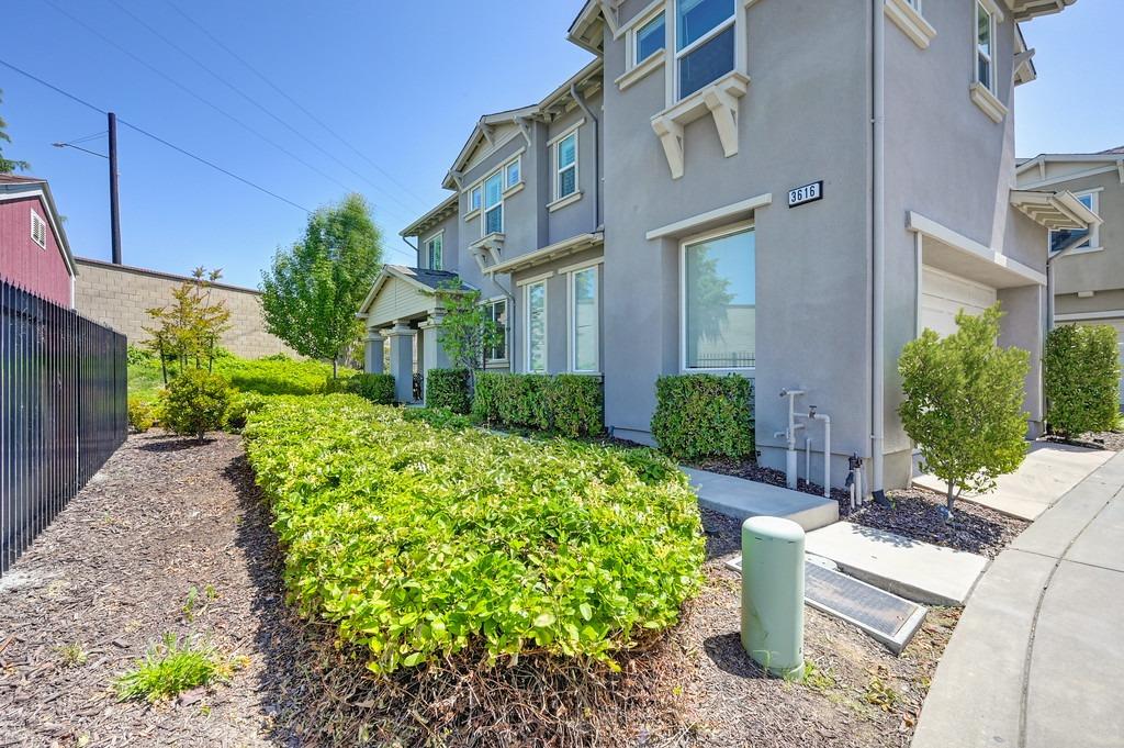 3616 Troy Dalton Street