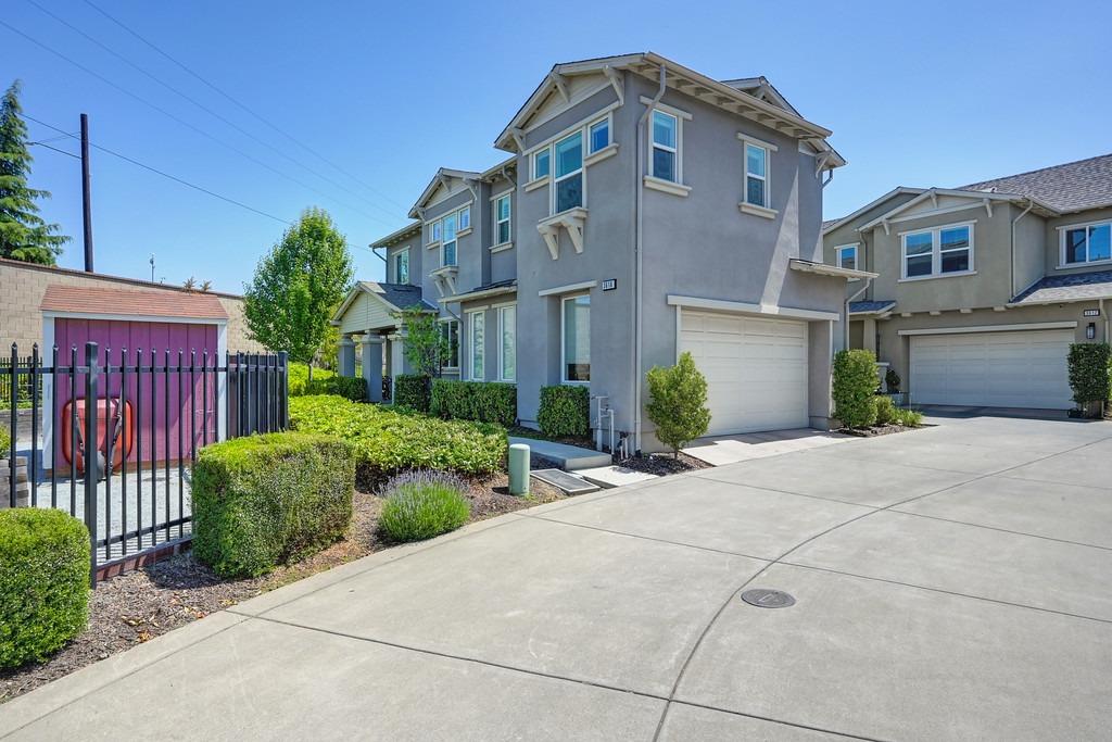 3616 Troy Dalton Street