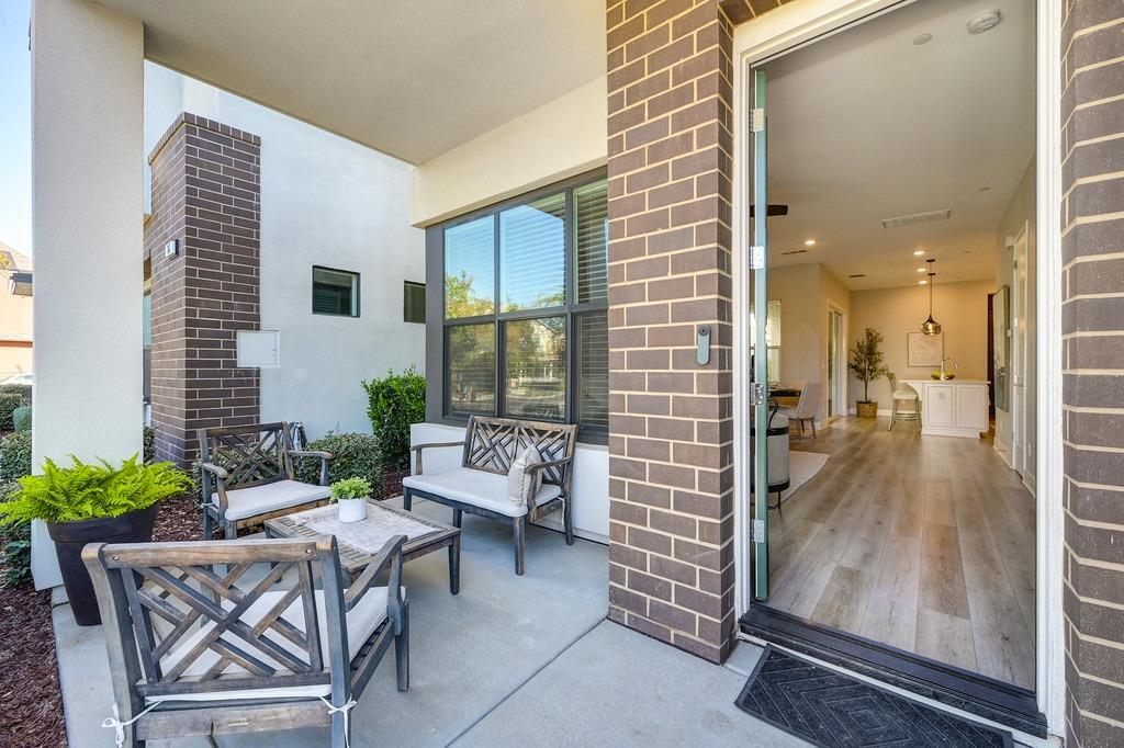 157 Fischbacher Street