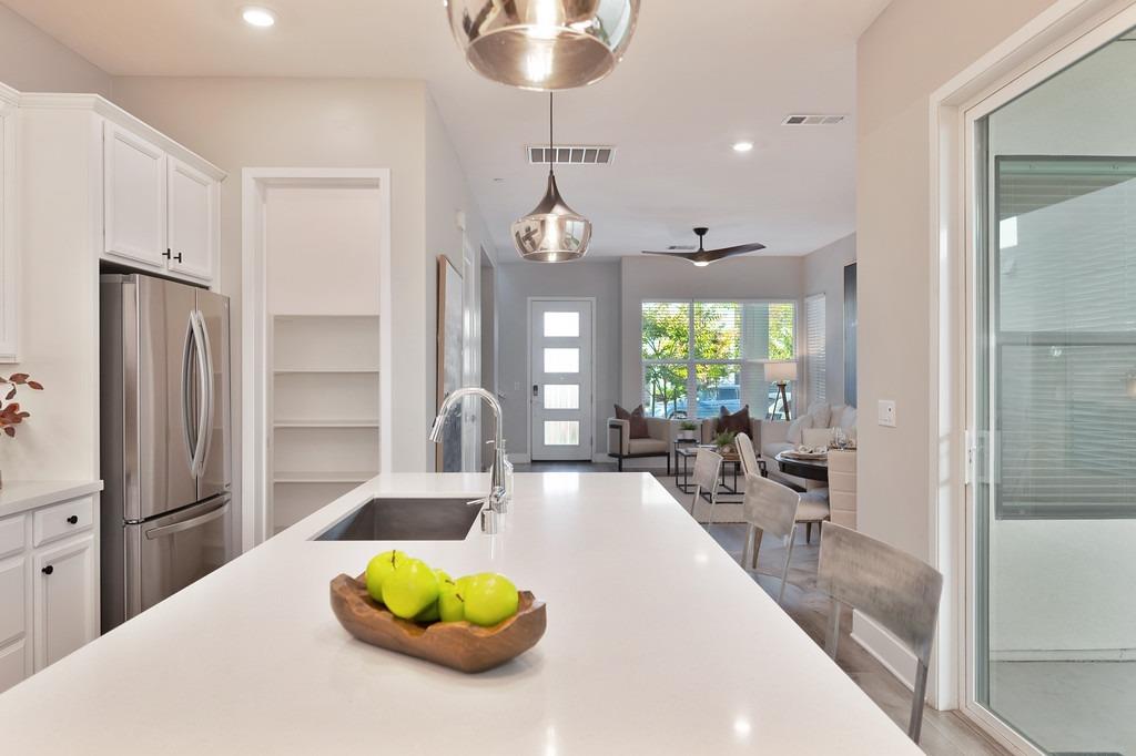 157 Fischbacher Street