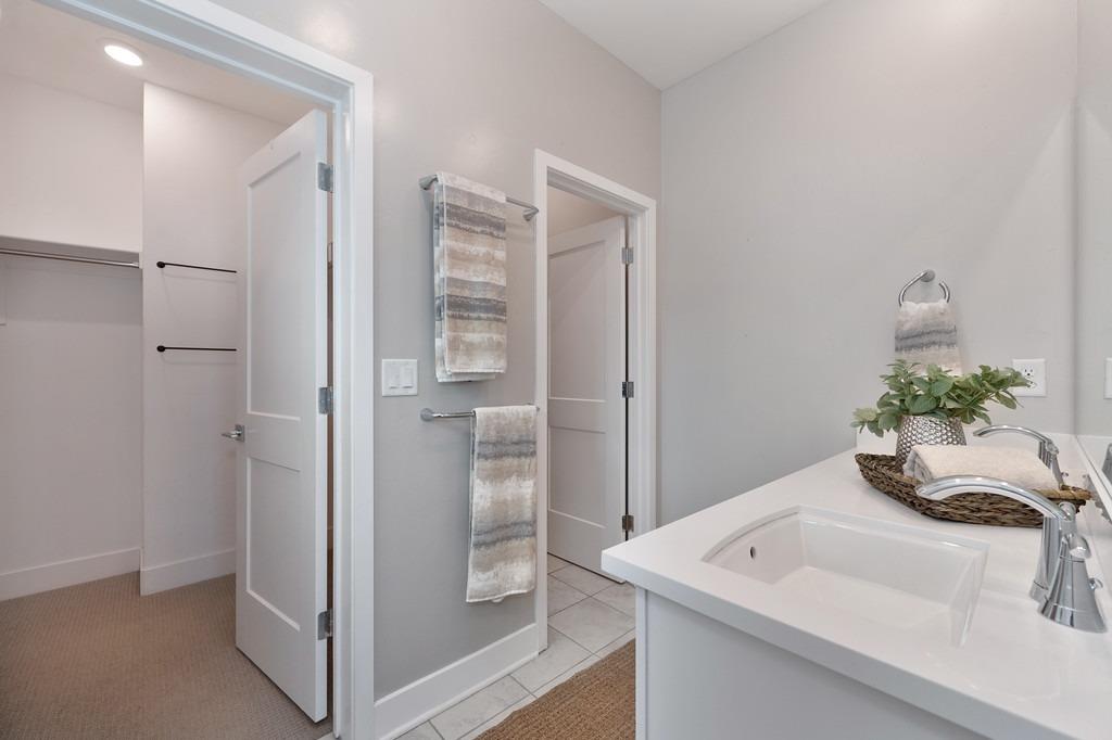 157 Fischbacher Street