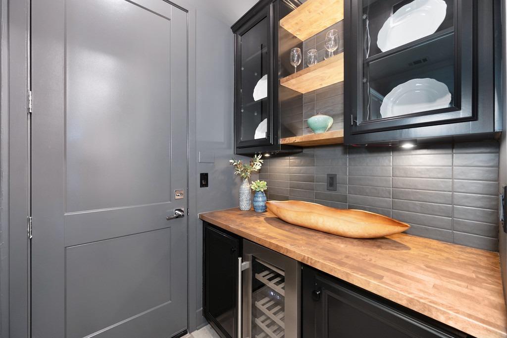 157 Fischbacher Street