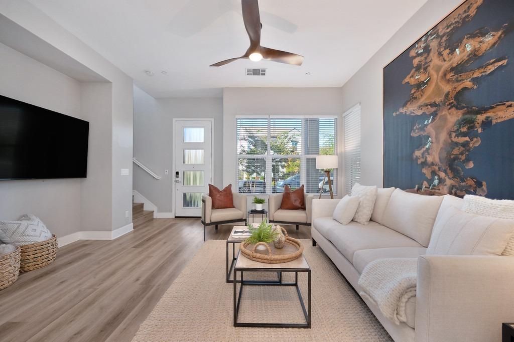 157 Fischbacher Street