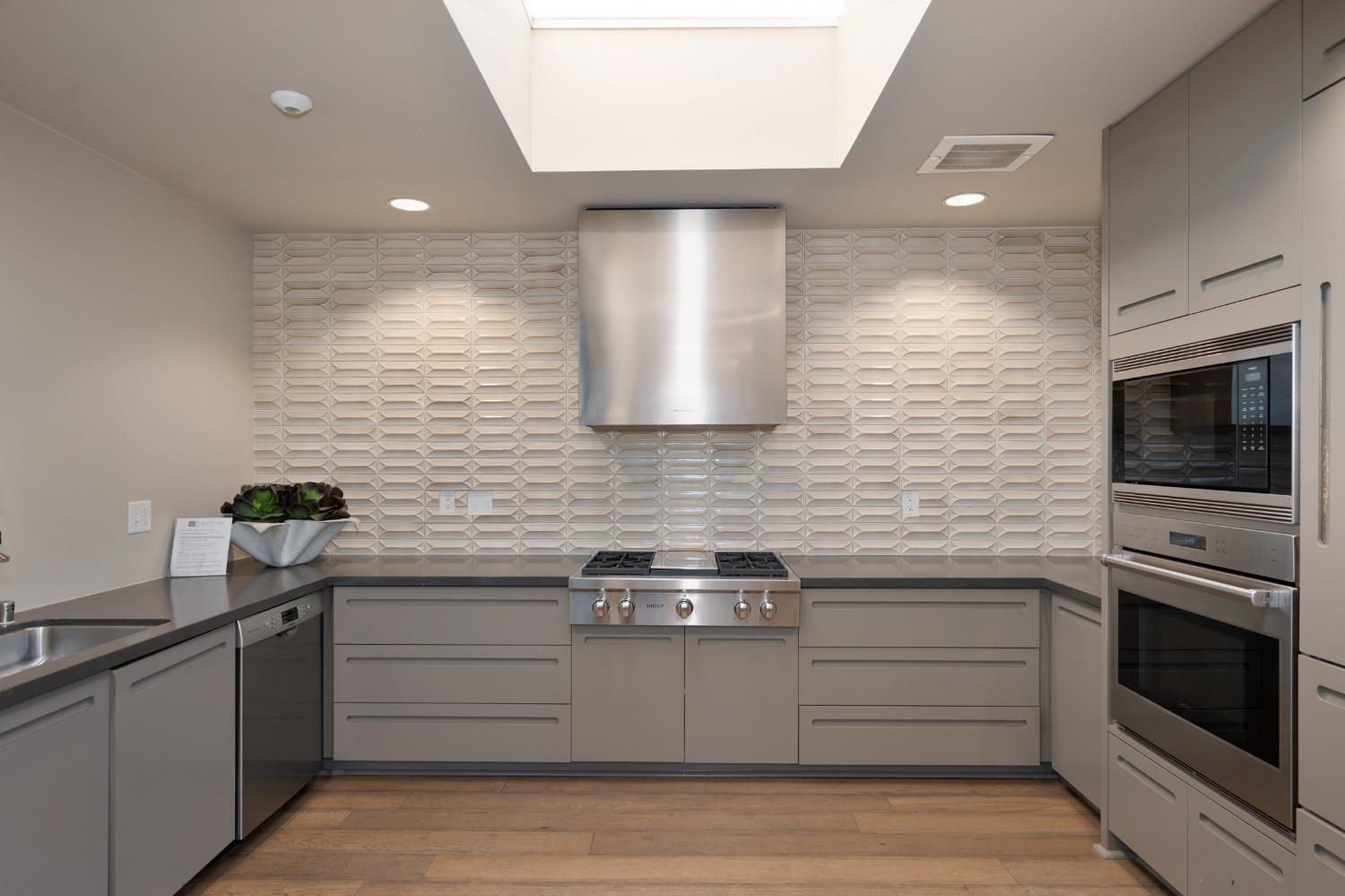 157 Fischbacher Street