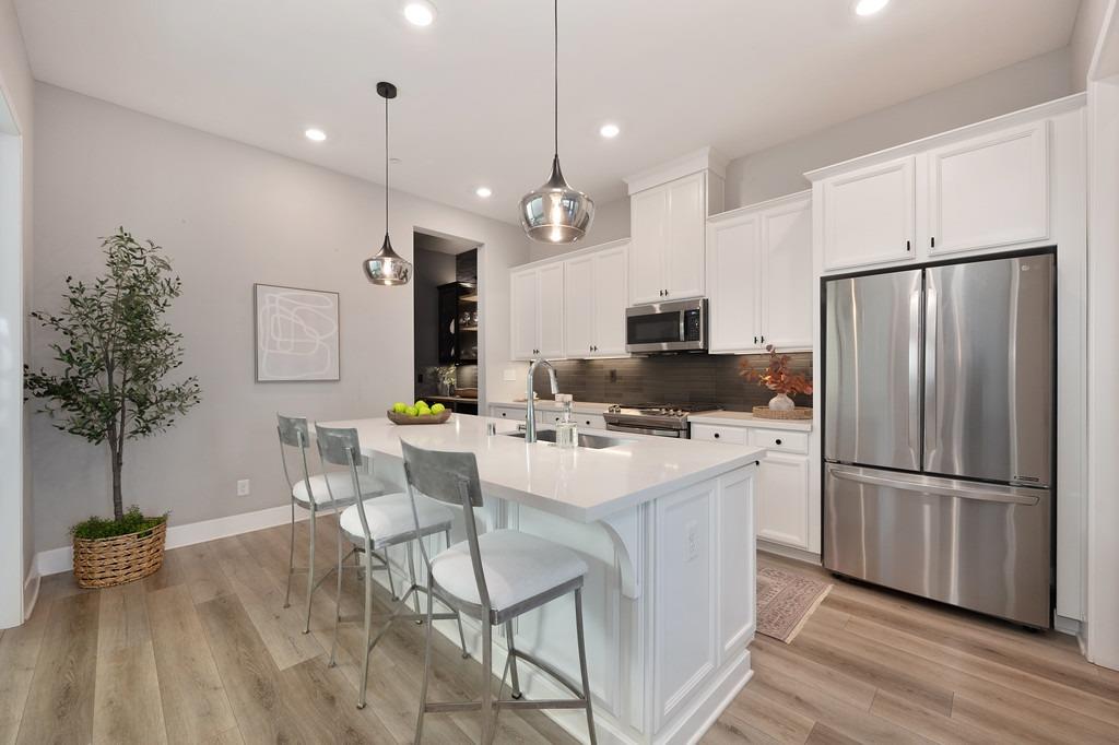 157 Fischbacher Street