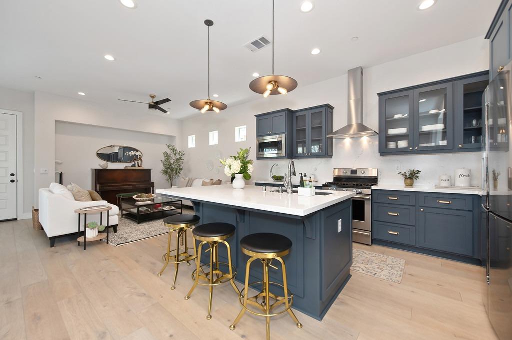 25 Larry Welden Street