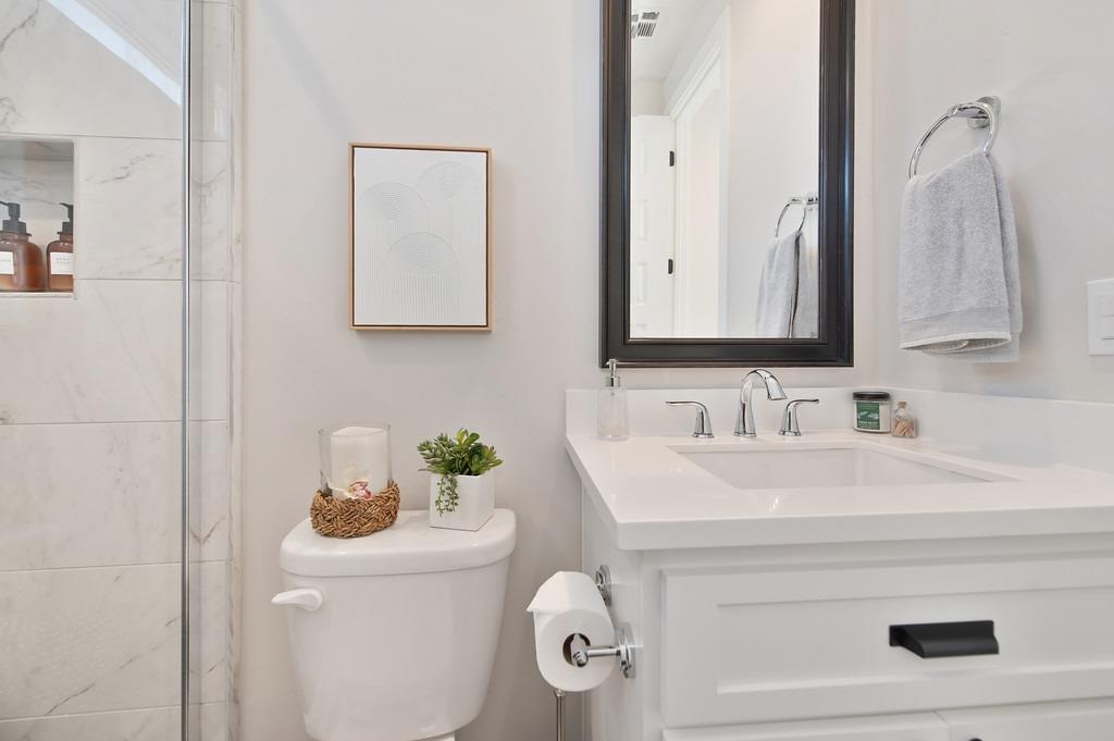 25 Larry Welden Street