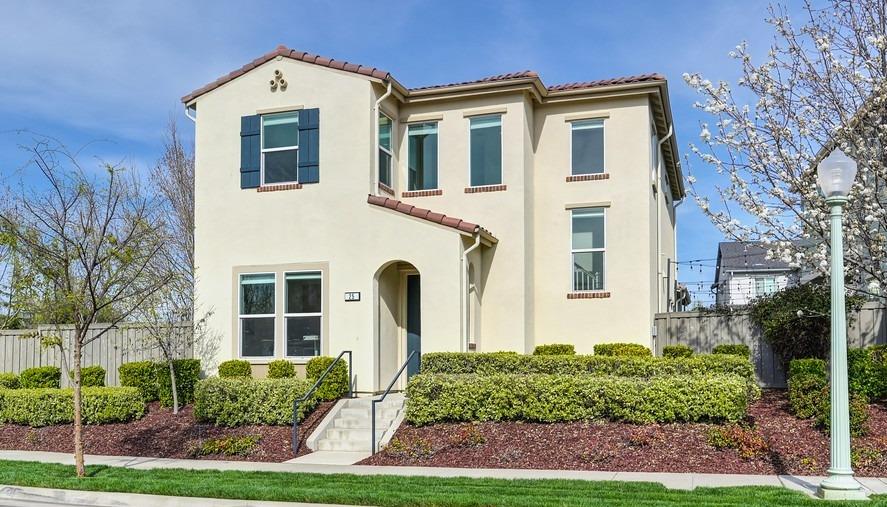 25 Larry Welden Street