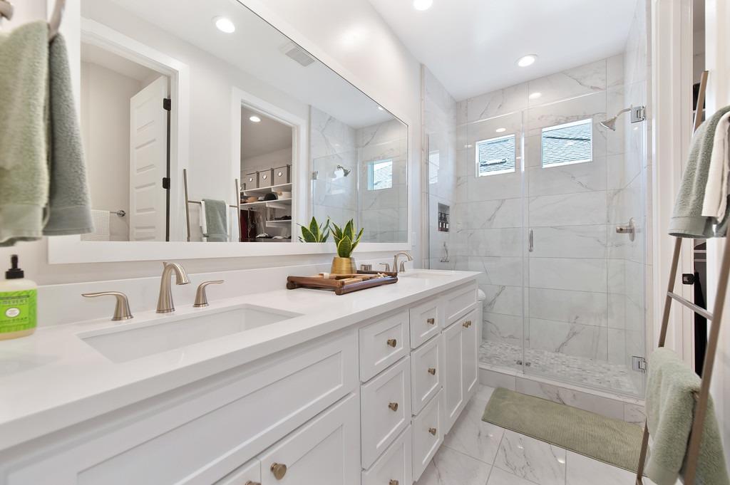 25 Larry Welden Street