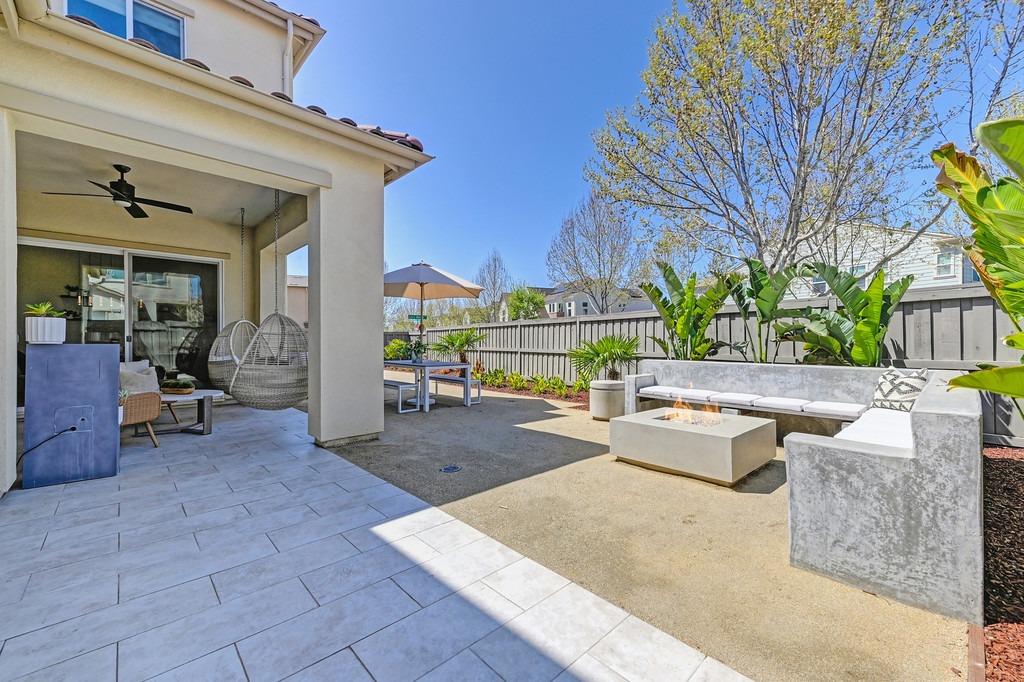 25 Larry Welden Street