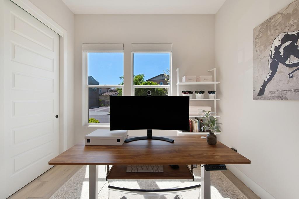 25 Larry Welden Street