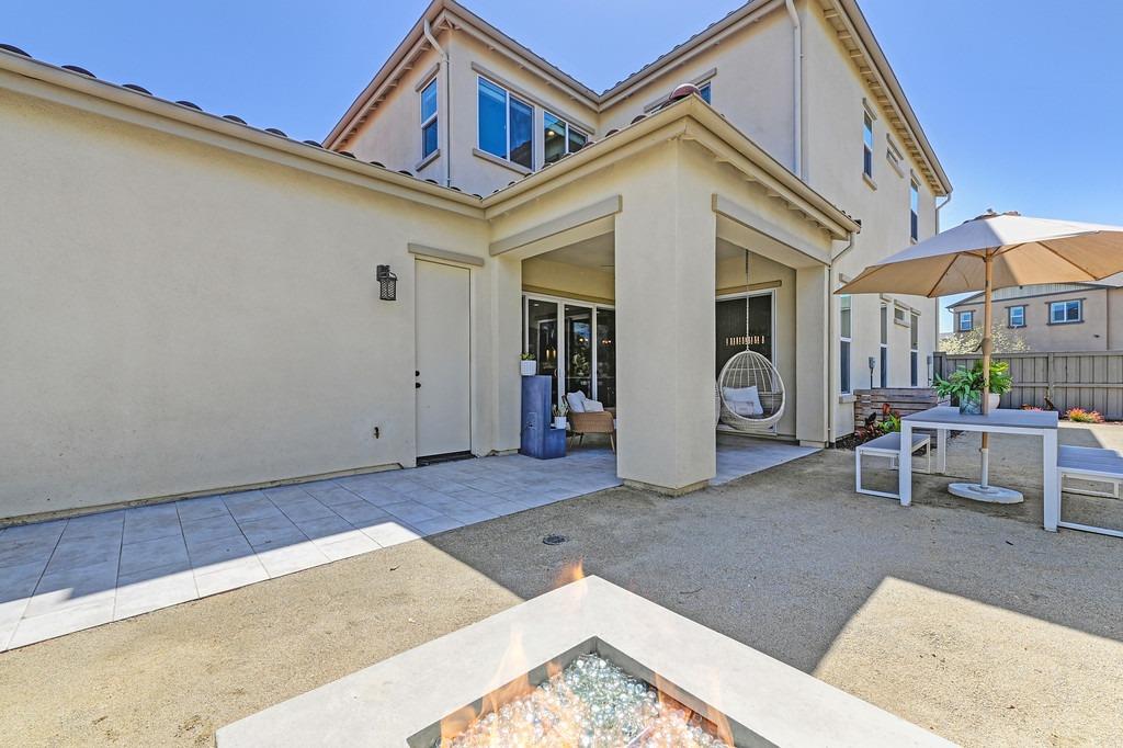 25 Larry Welden Street