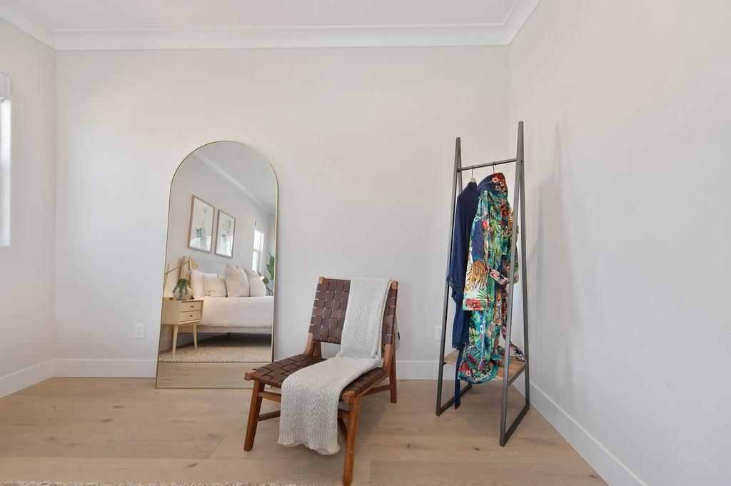 25 Larry Welden Street