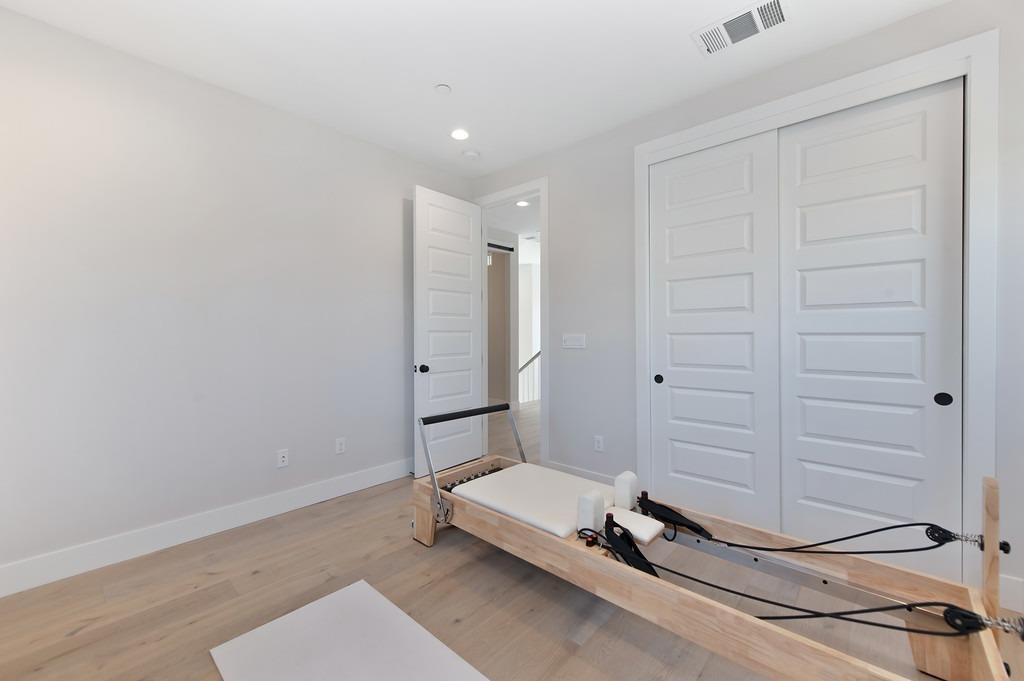 25 Larry Welden Street