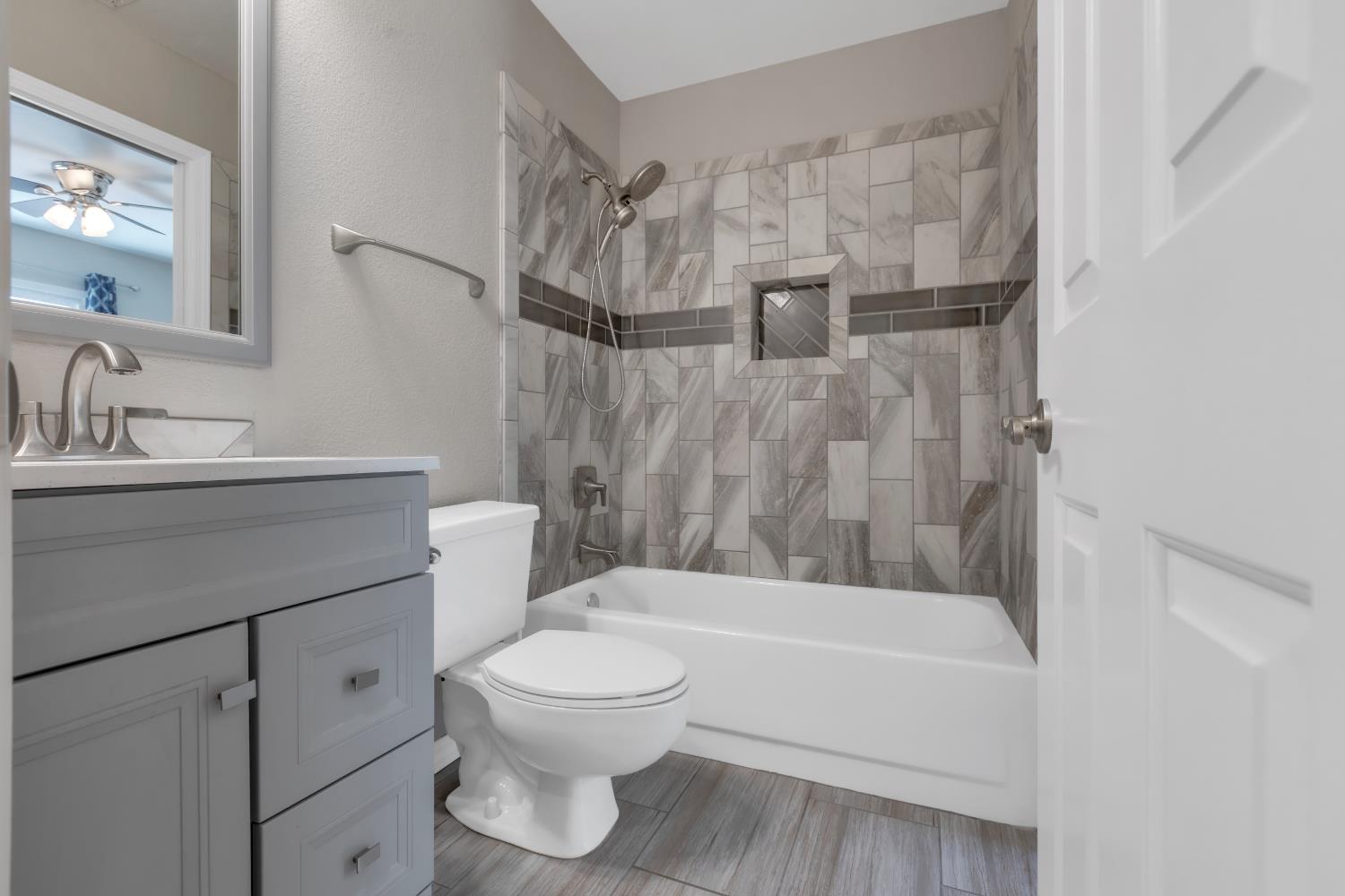 4407 Andrew Alan Lane