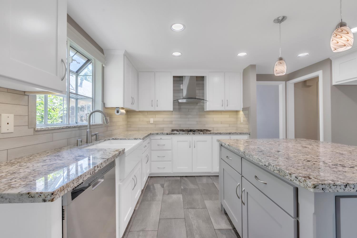 4407 Andrew Alan Lane