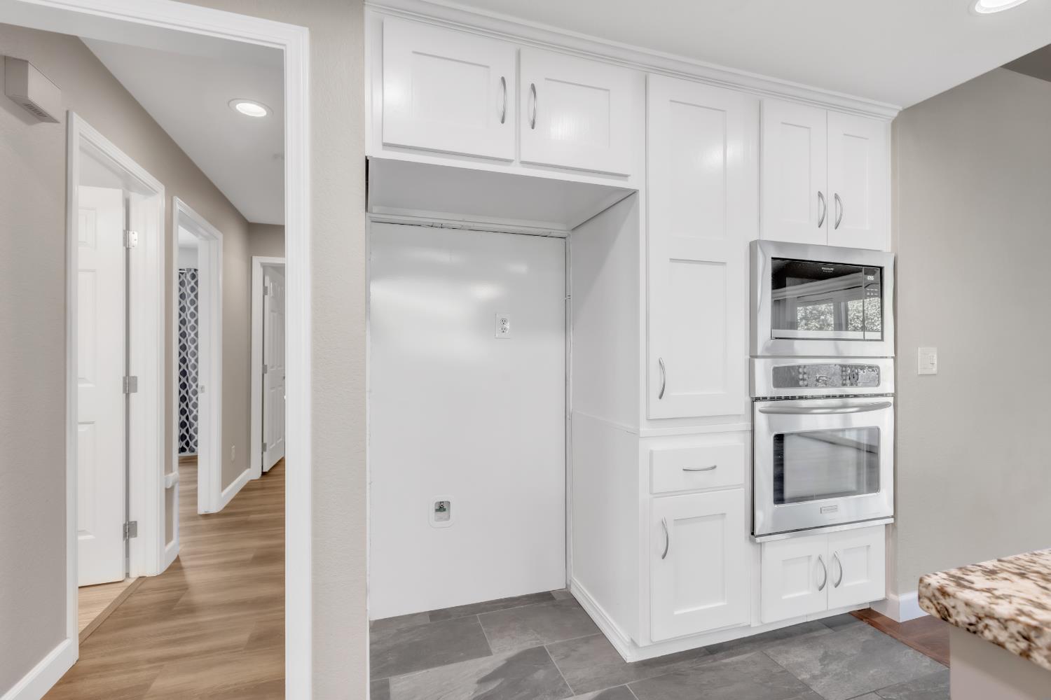 4407 Andrew Alan Lane