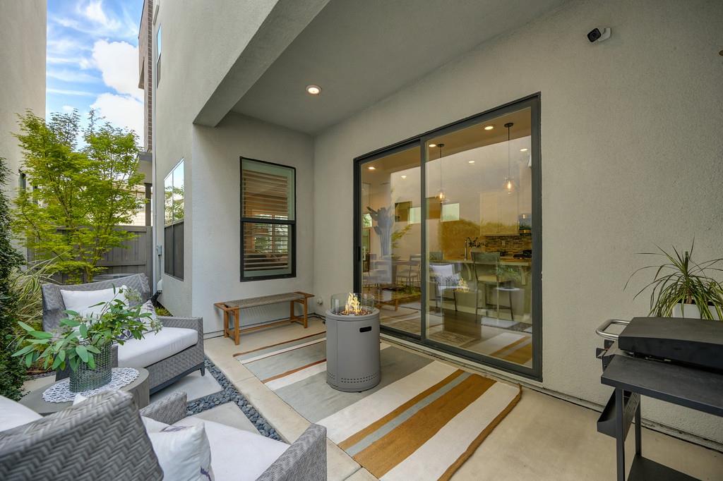 142 Fonseca Street