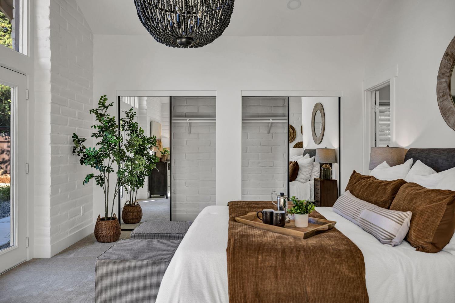 4313 Sierra Madre Drive