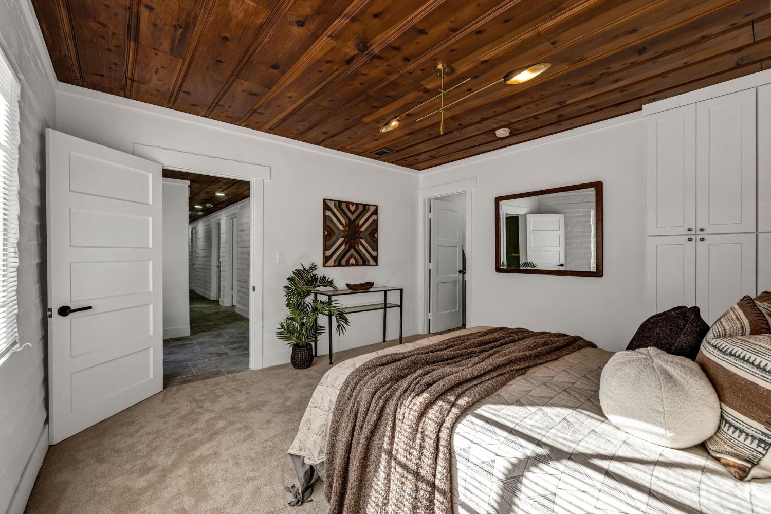 4313 Sierra Madre Drive