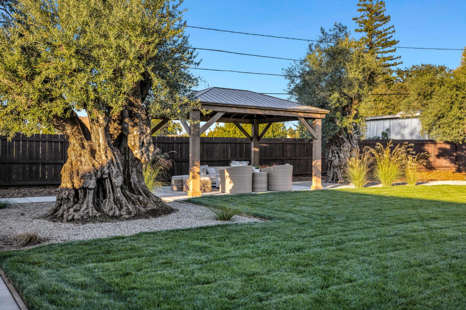 4313 Sierra Madre Drive